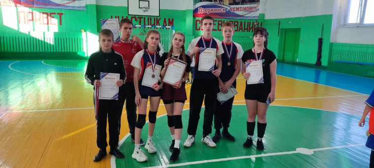 Первенство района по волейболу среди общеобразовательных школ.