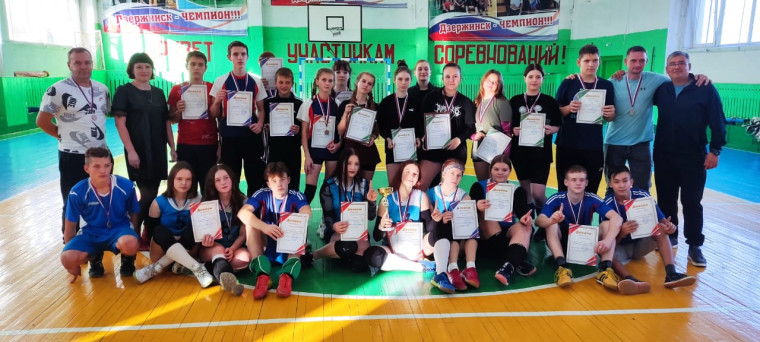Первенство района по волейболу среди общеобразовательных школ.