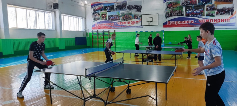 Районные соревнования по настольному теннису в рамках Спартакиады среди малочисленных общеобразовательных школ Дзержинского района.